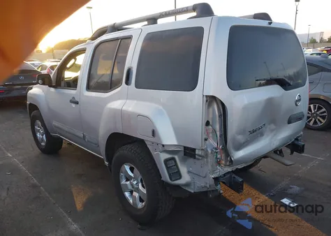 2011 Nissan Xterra S z USA, uszkodzony, nr VIN 5N1AN0NU0BC523422